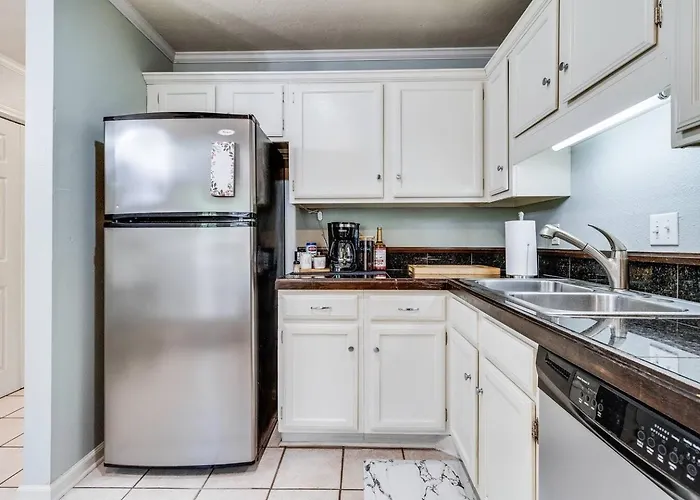 Lalaland -2 Masters, King Bed, Comfort & Location! Holiday home Lafayette